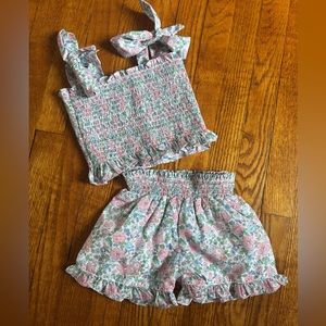 Cecil and Lou girls Floral Smocked Top and Shorts Set 3T